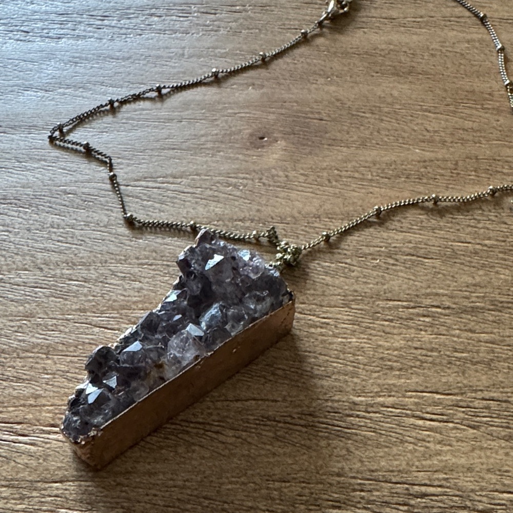 Gold-Tone Necklace with Light Purple Amethyst Crystal Pendant
